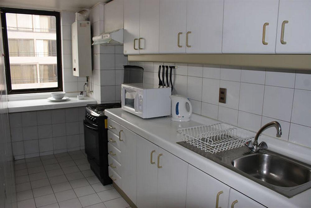 Rent A Bustamante Aparthotel Santiago