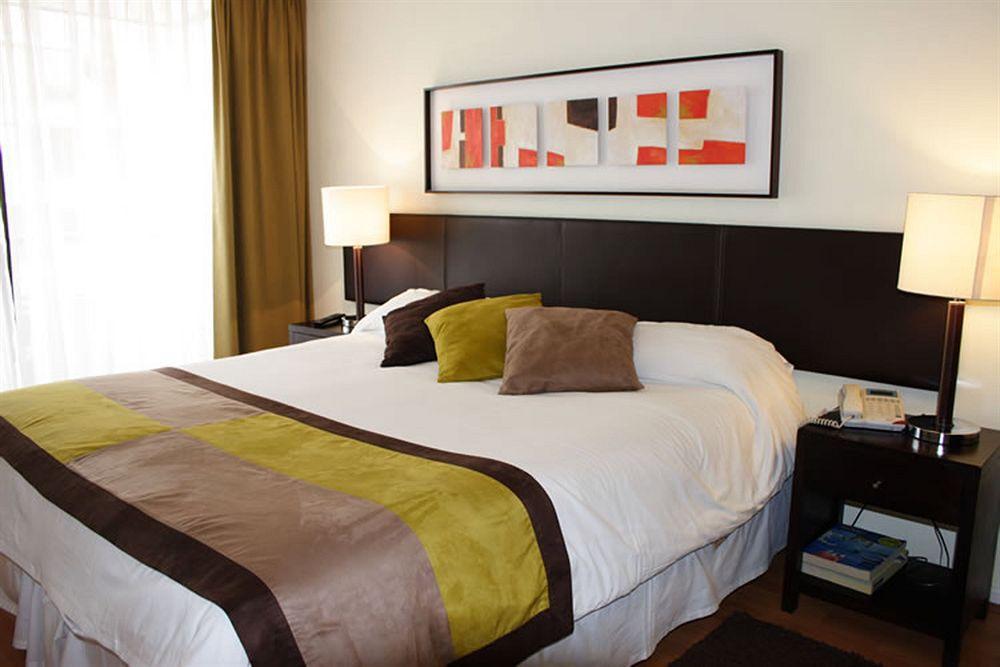 Aparthotel Rent A Bustamante Santiago