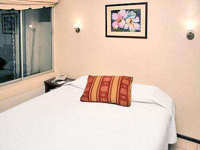 Rent A Bustamante 3*